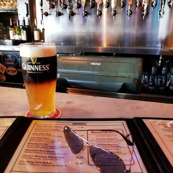 Croxley's - Sports Bars Near Me - Farmingdale, New York