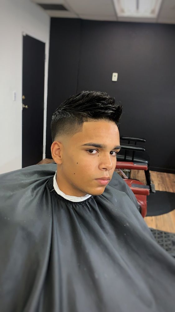 MOVIESTAR CUTS Updated September 2024 12 Photos 499 N State Rd 434, Altamonte Springs