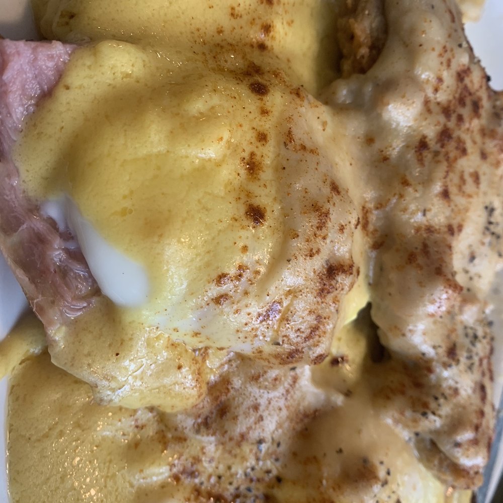 River Rock Cafe - a plate of eggs benedict with ham - Cafes Near Me - Riggins, Idaho River Rock Cafe - a plate of eggs benedict with ham - Cafes Near Me - Riggins, Idaho