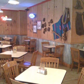 Pappas Bar-B-Q - Pappa's interior - Barbeque Near Me - Houston, Texas Pappas Bar-B-Q - Pappa's interior - Barbeque Near Me - Houston, Texas