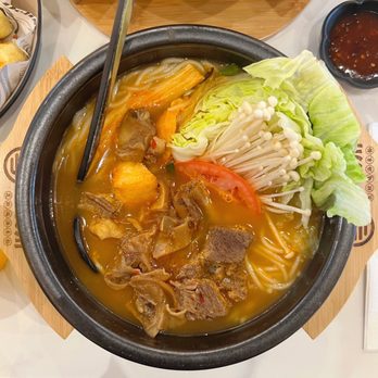 Ji Bei Chuan Authentic Asian Noodles - Set Menu - R10. Tomato Beef Brisket Rice Noodles - Noodles Near Me - Brooklyn, New York