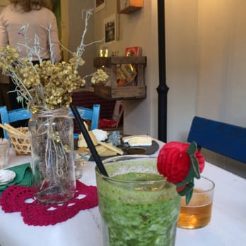 Amb Trellat - Con mi zumo verde - Breakfast & Brunch Near Me - València, V