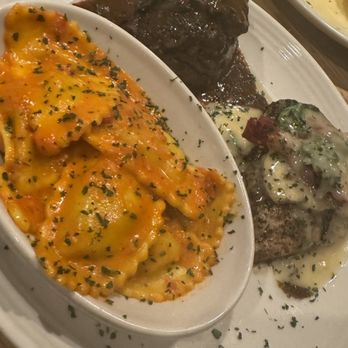 Carrabba's Italian Grill - The Johnny Trio* - Italian Near Me - Vero Beach, Florida