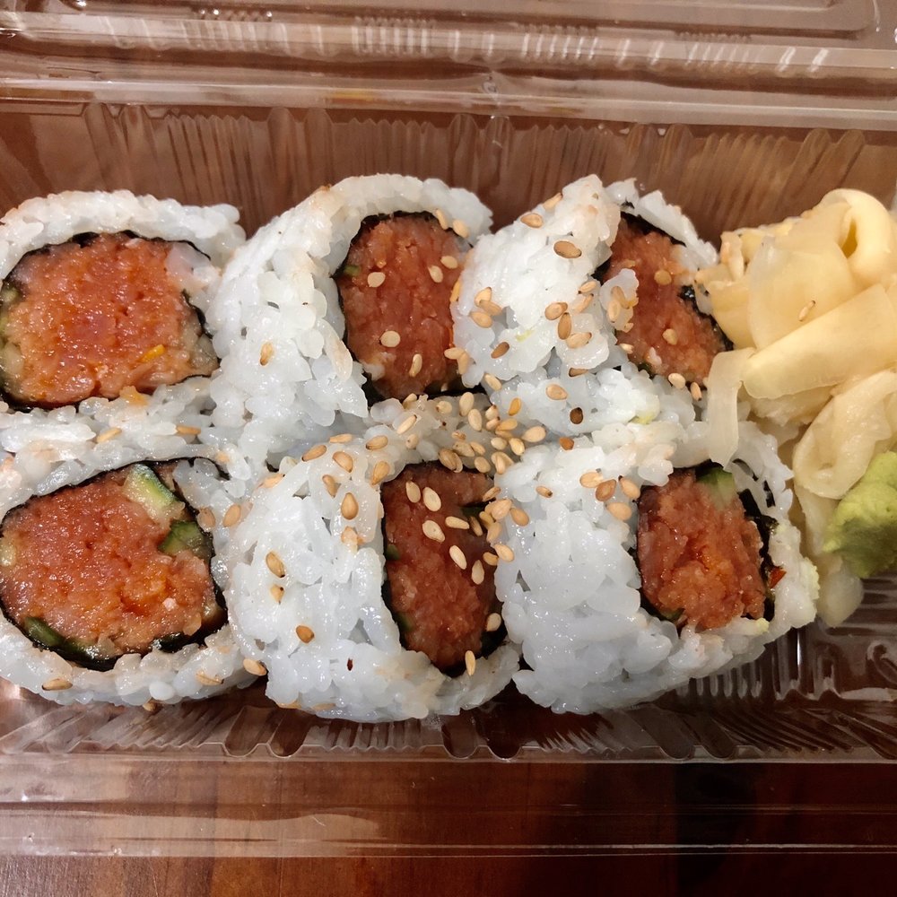 Sushi West - Spicy tuna roll - Sushi Bars Near Me - Long Beach, California Sushi West - Spicy tuna roll - Sushi Bars Near Me - Long Beach, California