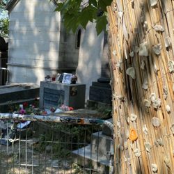 Tombe de Jim Morrison