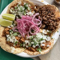 Cena Vegan - 4 Taco Plate: 3 Birria & 1 Asada