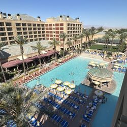 Glo Sushi - Very nice resort with good dining options, pool food, or room service. Avoid sushi restaurant.