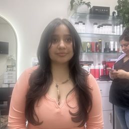 My daughter loved her hair cut My daughter loved her hair cut