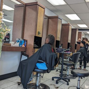 Avalon Salon - Getting ready - Hair Salons Near Me - Orange, California Avalon Salon - Getting ready - Hair Salons Near Me - Orange, California