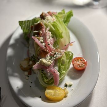 Crossroads Kitchen - Blue cheese wedge salad - Vegan Near Me - Las Vegas, Nevada Crossroads Kitchen - Blue cheese wedge salad - Vegan Near Me - Las Vegas, Nevada