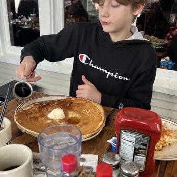 Wild Huckleberry - HUGE pancake! - Breakfast & Brunch Near Me - Wenatchee, Washington