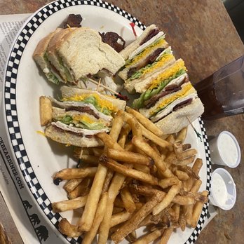 Black Bear Diner Oakley - Turkey Club (880-1040 cals.) - Diners Near Me - Oakley, California Black Bear Diner Oakley - Turkey Club (880-1040 cals.) - Diners Near Me - Oakley, California