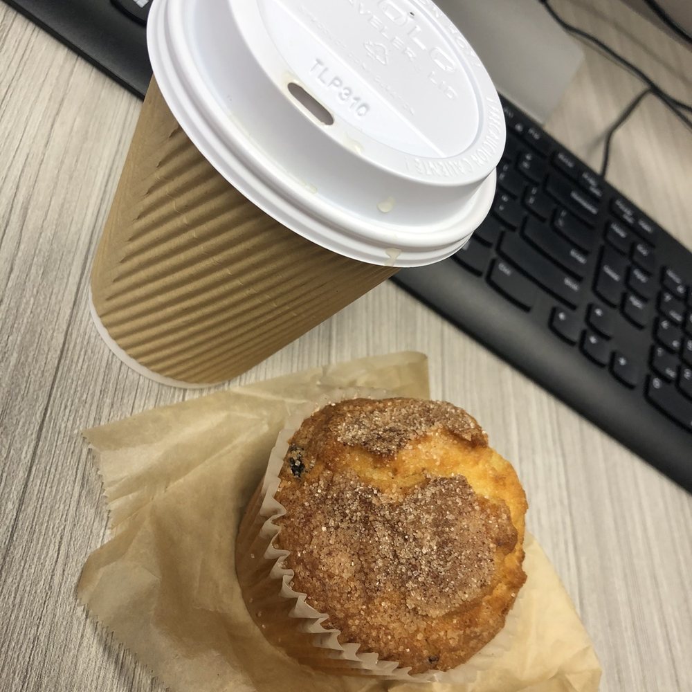 Jitters Coffee Pub - Pomegranate Green Tea & In-house Baked Muffin - Coffee & Tea Near Me - Oceanside, California