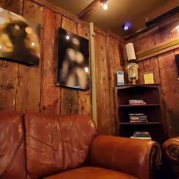 Black Cat LES - Coffee & Tea Near Me - New York, New York