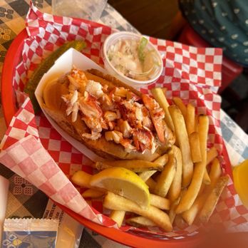 Barking Crab - Lobster Roll Sandwich - Seafood Near Me - Boston, Massachusetts