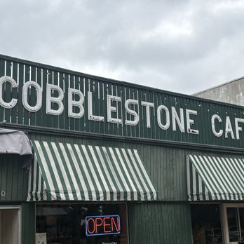 Cobblestone Cafe - Front of building - Breakfast & Brunch Near Me - Saint Paul, Minnesota