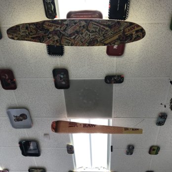 Cali Clouds - Looking for a rolling tray? Don't forget to look up! - Vape Shops Near Me - Pico Rivera, California