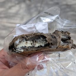 Black sesame bagel