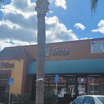Tacos El Negro - Small place, but it smells delicious outside. - Mexican Near Me - South Gate, California Tacos El Negro - Small place, but it smells delicious outside. - Mexican Near Me - South Gate, California