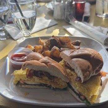 Station 4 - Breakfast sandwich - New American Near Me - Washington, DC, District of Columbia
