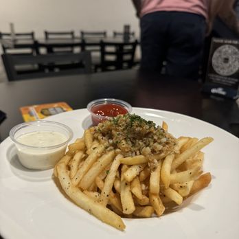 The Social Honolulu - Garlic Fries - American Near Me - Honolulu, Hawaii The Social Honolulu - Garlic Fries - American Near Me - Honolulu, Hawaii
