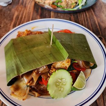 Saranrom Thai - Drunken noodle chicken  Pad thai chicken - Thai Near Me - Elmhurst, New York