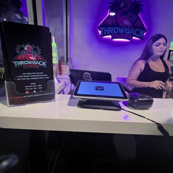 Throwback Tavern - Burgers Near Me - Pembroke Pines, Florida
