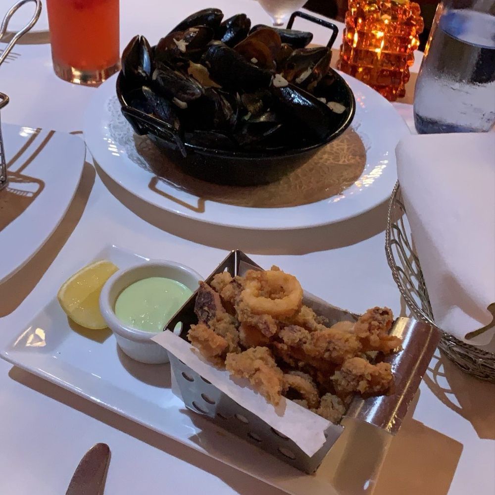 Taberna del Alabardero - CALAMARES A LA ANDALUZA CON ALIOLI DE AJETES and MEJILLONES CON SALSA MARISCADA - Spanish Near Me - Washington, DC, District of Columbia Taberna del Alabardero - CALAMARES A LA ANDALUZA CON ALIOLI DE AJETES and MEJILLONES CON SALSA MARISCADA - Spanish Near Me - Washington, DC, District of Columbia