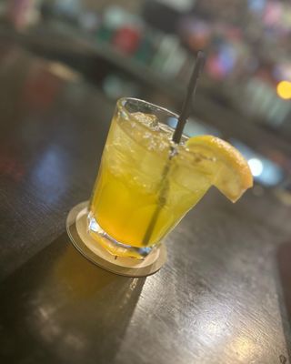 Finn MacCool’s Irish Bar by null