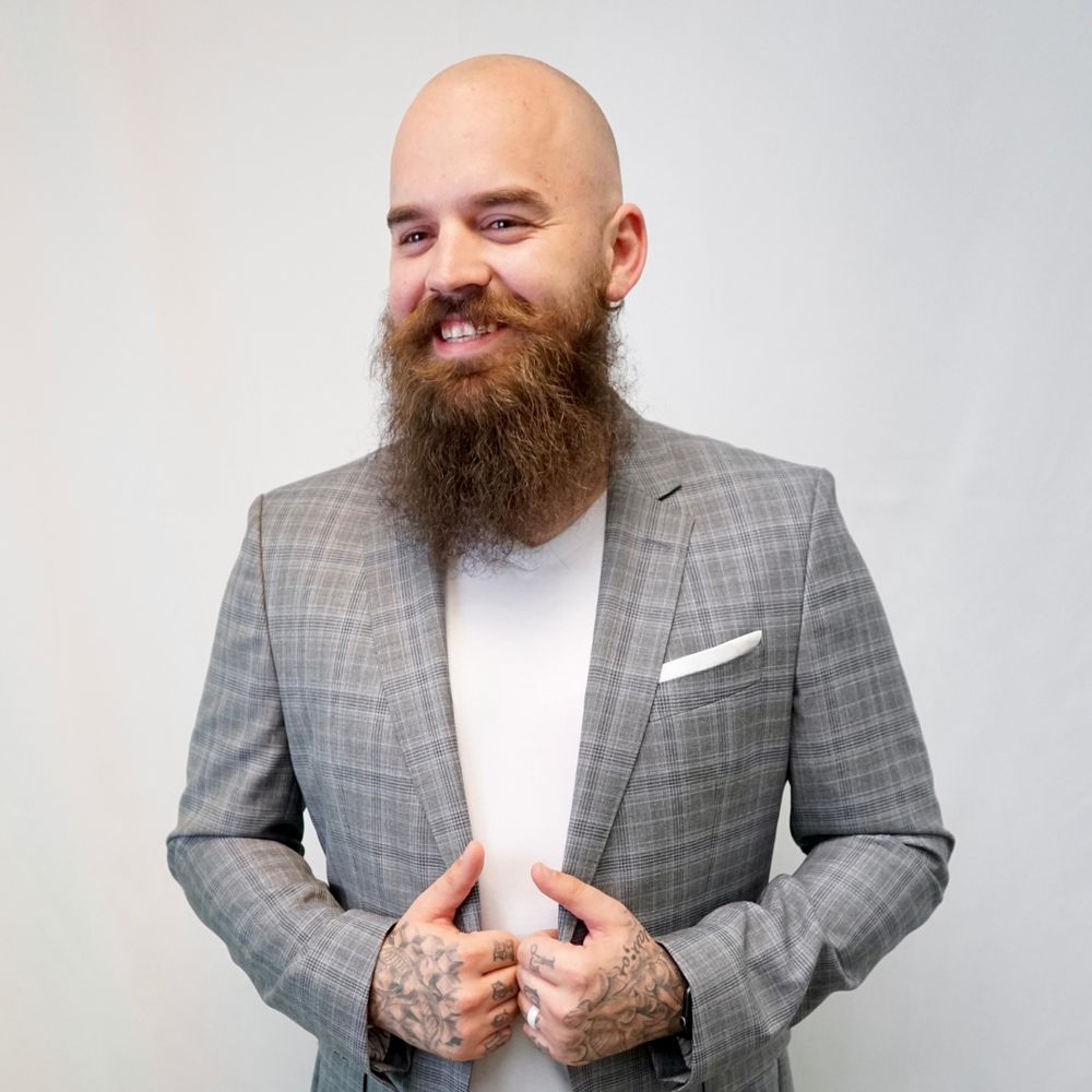 THOMAS CARVER PRODUCTION REALTY Contact Agent 213 N Jackson St