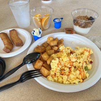 Discovery Cove - Breakfast - Amusement Parks Near Me - Orlando, Florida Discovery Cove - Breakfast - Amusement Parks Near Me - Orlando, Florida