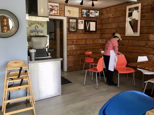 Saltbox Seafood Joint by null