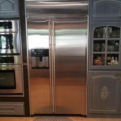 Refrigerator Repair - We specialize in repairing your high end Sub Zero, Thermador & Viking appliances and we can help with all your Fridge repairs.