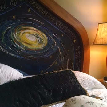 McMenamins Anderson School - Room - Hotels Near Me - Bothell, Washington McMenamins Anderson School - Room - Hotels Near Me - Bothell, Washington