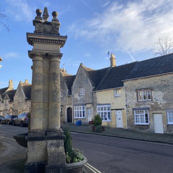 Corsham Court - Landmarks & Historical Buildings Near Me