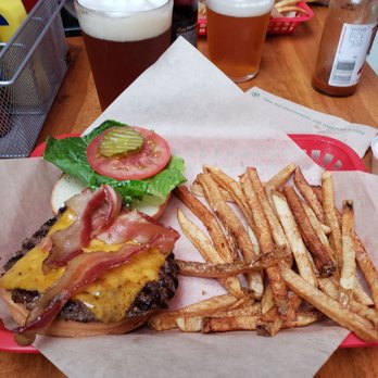 Silverpeak Grill - Burger and fries - American Near Me - Aspen, Colorado Silverpeak Grill - Burger and fries - American Near Me - Aspen, Colorado
