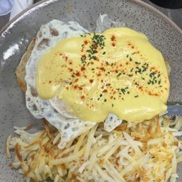 Eggs Benedict