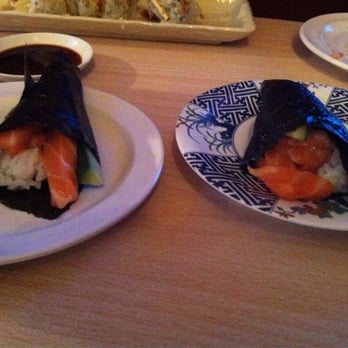Sushi Dragon - Garbage quality salmon hand rolls - Sushi Bars Near Me - Sun Valley, California Sushi Dragon - Garbage quality salmon hand rolls - Sushi Bars Near Me - Sun Valley, California