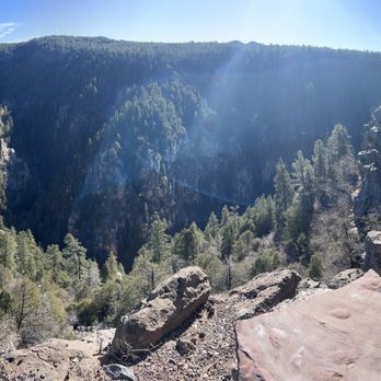 Oak Creek Canyon Overlook - Hiking Near Me - Flagstaff, Arizona Oak Creek Canyon Overlook - Hiking Near Me - Flagstaff, Arizona