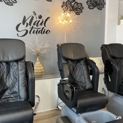 Pedi area