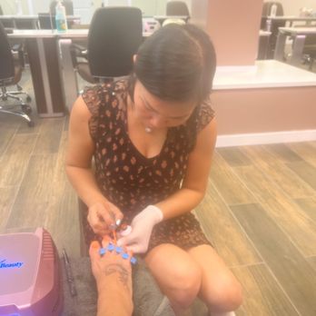 Luxury beauty spa - Hally doing what she does... - Nail Salons Near Me - Hanford, California
