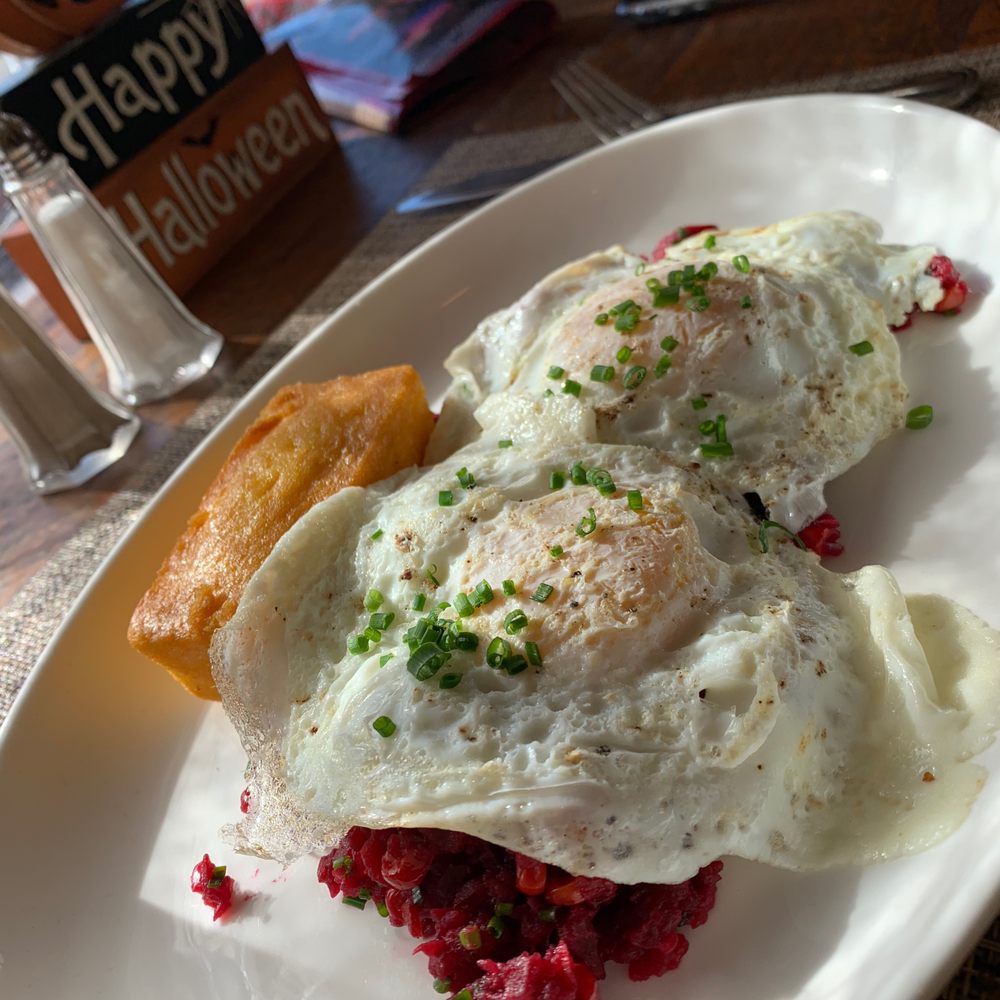 Eatarry - Beet hash with mini cornbread - Breakfast & Brunch Near Me - Tarrytown, New York