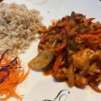 The Regent - Cashew Chicken (but with regular chicken, not fried) - Thai Near Me - Washington, DC, District of Columbia