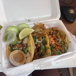 5 De Mayo Taqueria - Taco special
