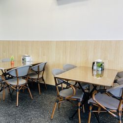 Al Basha Grill - Tables