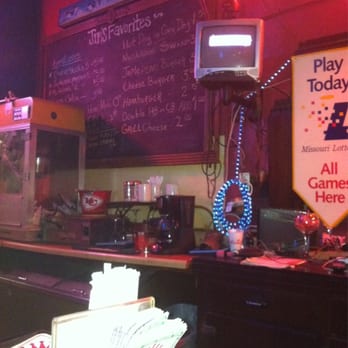 Roscoe's Bar and Grill - Cocktail Bars Near Me - Carthage, Missouri Roscoe's Bar and Grill - Cocktail Bars Near Me - Carthage, Missouri