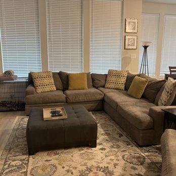 The Finishing Touch - Living room deep clean - Home Cleaning Near Me The Finishing Touch - Living room deep clean - Home Cleaning Near Me