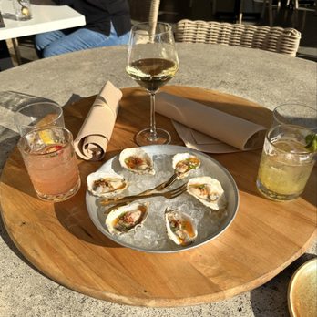 The Hook & Plow - Order of oysters - Seafood Near Me - Manhattan Beach, California The Hook & Plow - Order of oysters - Seafood Near Me - Manhattan Beach, California