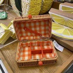 Target - Small jewelry holder