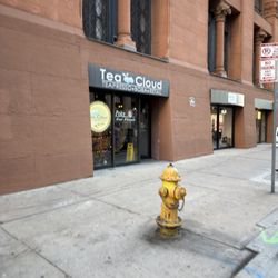 Tea Cloud - One of 2 entrances. At street level.